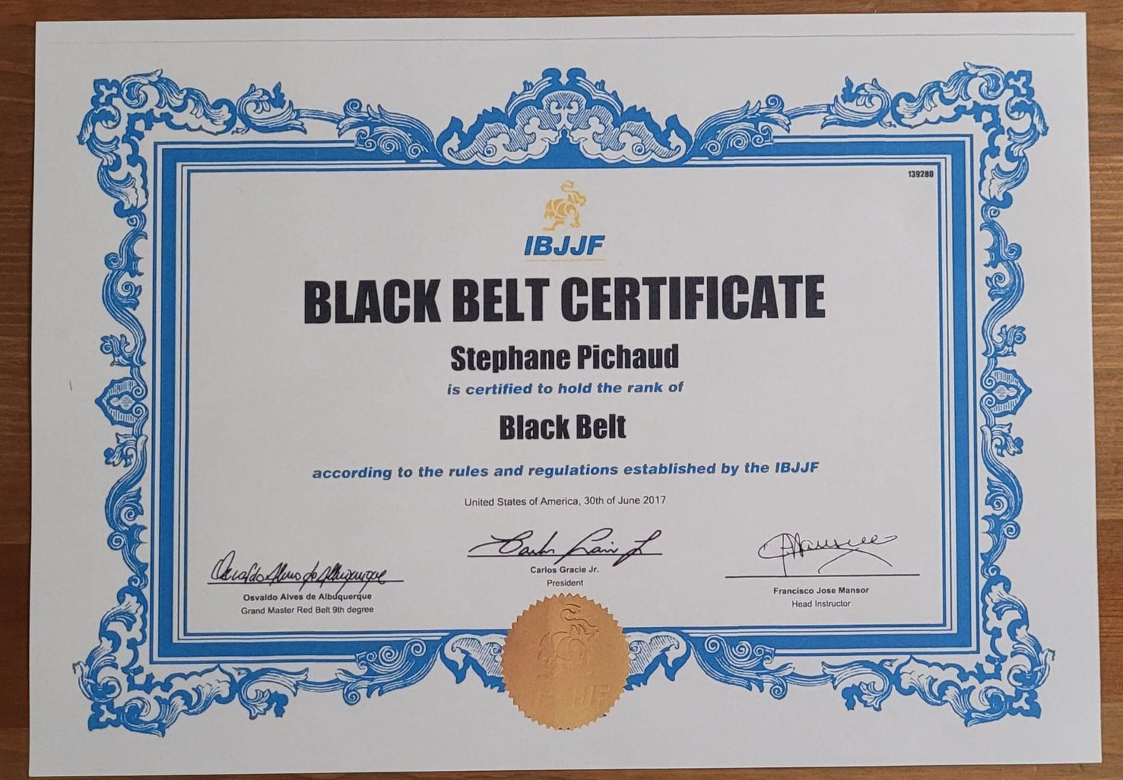 Certificat de ceinture noire de jiu-jitsu brésilien délivré par l'IBJJF à Stéphane Pichaud.